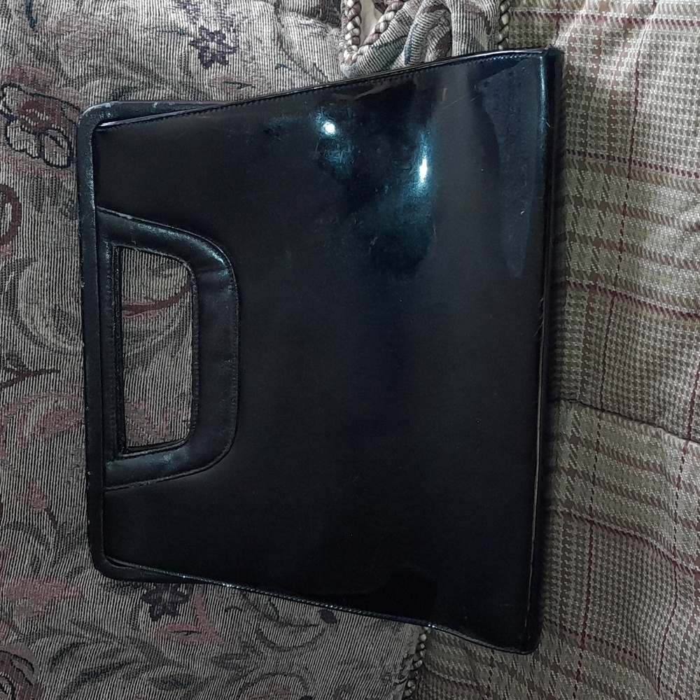 🌺ANDE' BLACK PATENT LEATHER Handbag